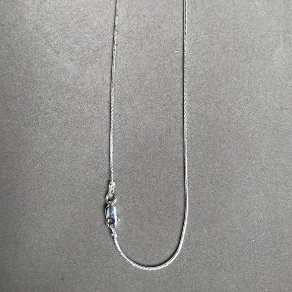 NEW 18" Real Solid Silver (not plated) Diamond Cut Snake Chain - Picture 6 of 7